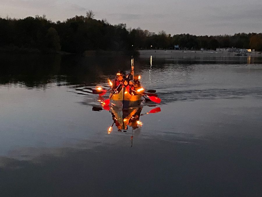 Dämmerungsfahrt auf dem Otto-Maigler-See
